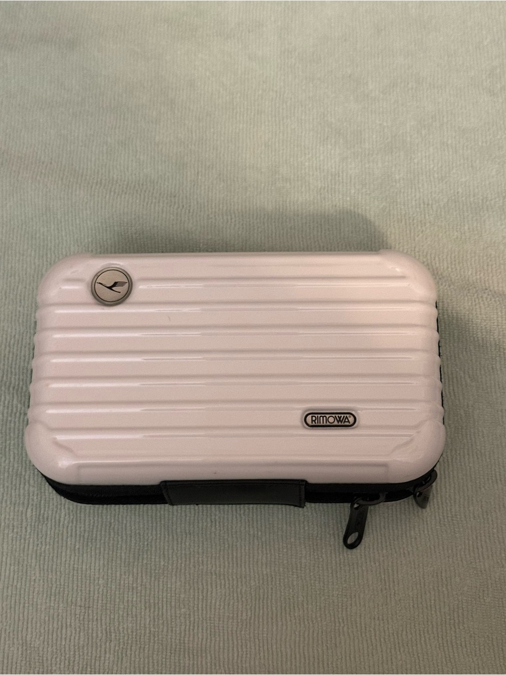 RARE Rimowa x Lufthansa Airline Toiletry Case in White